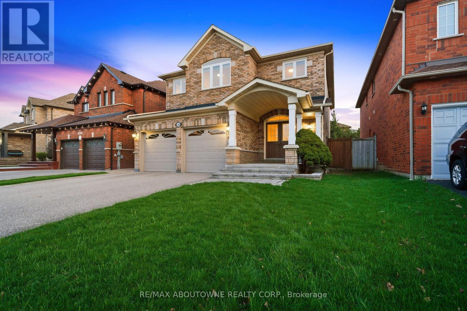 6386 Ormindale Way, Mississauga, Ontario  L5V 1J3 - Photo 2 - W13025518