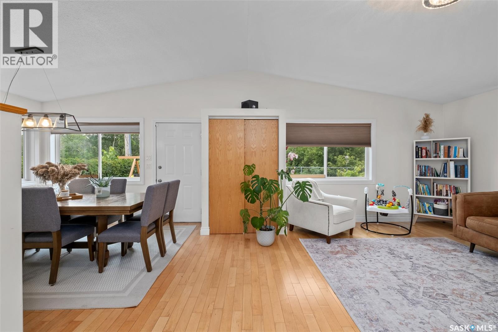 1255 18th Street W, Prince Albert, Saskatchewan  S6V 4B6 - Photo 9 - SK033444