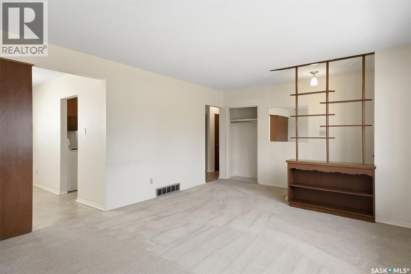 1 Sparling Crescent, Saskatoon, Saskatchewan  S7H 3M1 - Photo 11 - SK033420