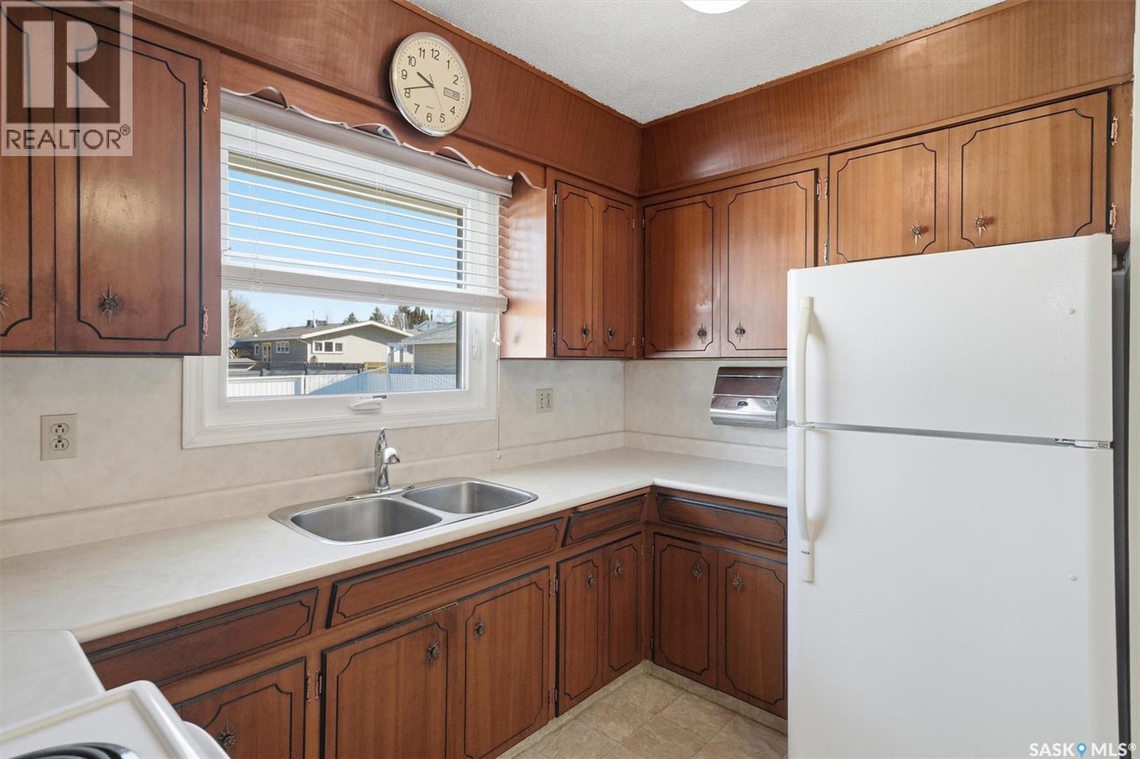 1 Sparling Crescent, Saskatoon, Saskatchewan  S7H 3M1 - Photo 18 - SK033420