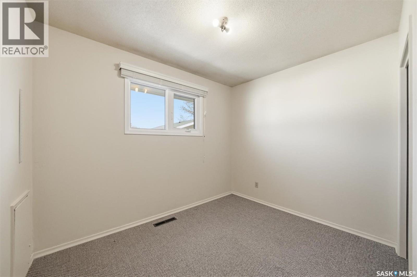 1 Sparling Crescent, Saskatoon, Saskatchewan  S7H 3M1 - Photo 21 - SK033420