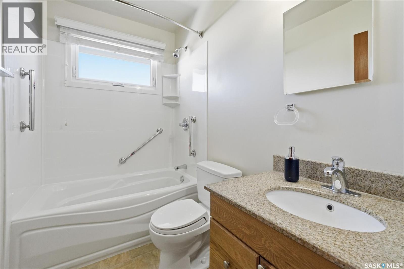 1 Sparling Crescent, Saskatoon, Saskatchewan  S7H 3M1 - Photo 24 - SK033420