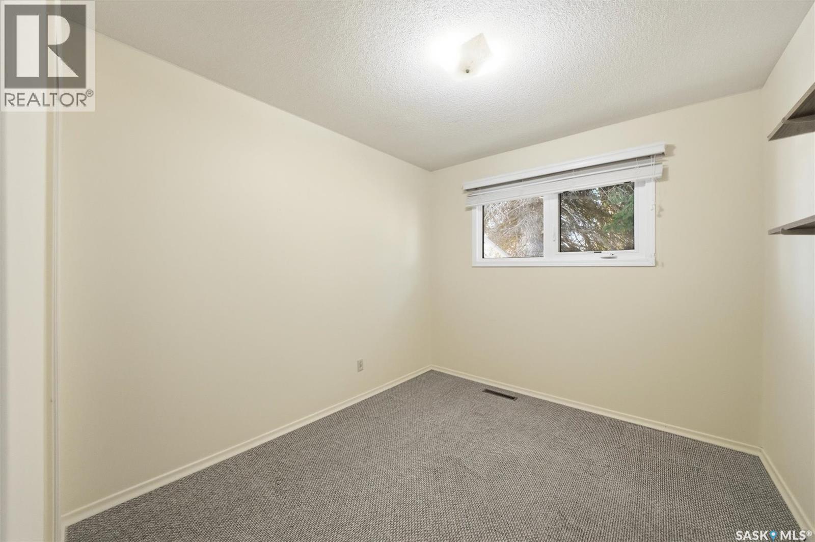 1 Sparling Crescent, Saskatoon, Saskatchewan  S7H 3M1 - Photo 27 - SK033420