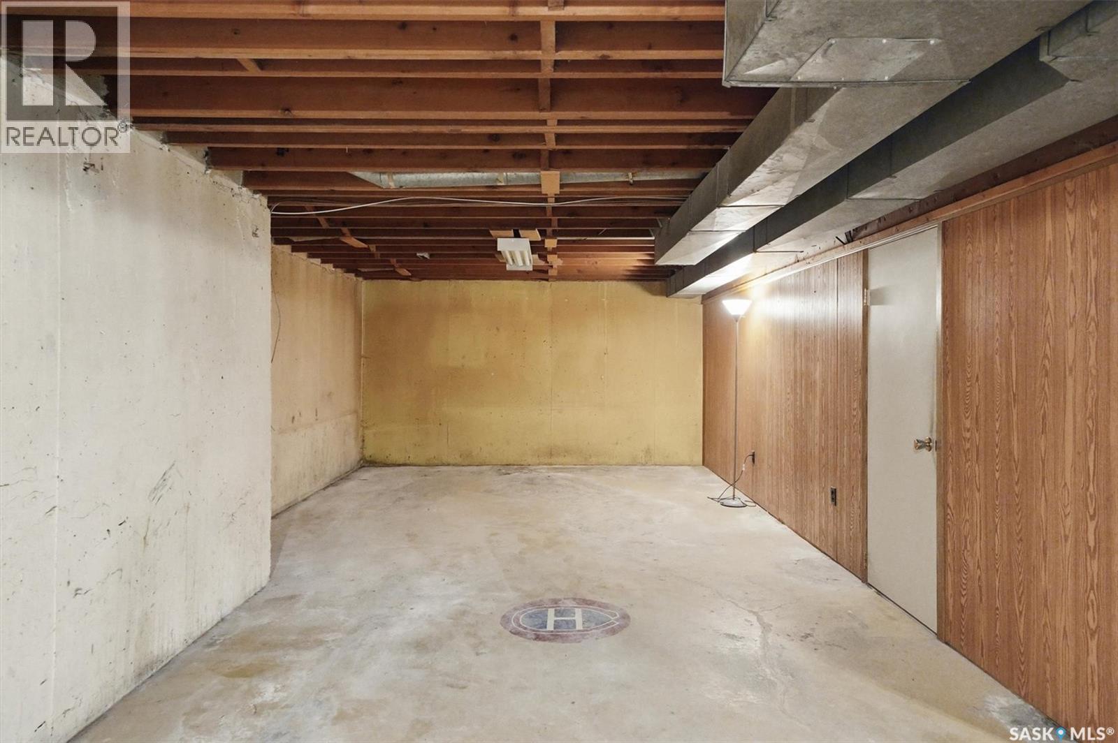 1 Sparling Crescent, Saskatoon, Saskatchewan  S7H 3M1 - Photo 33 - SK033420