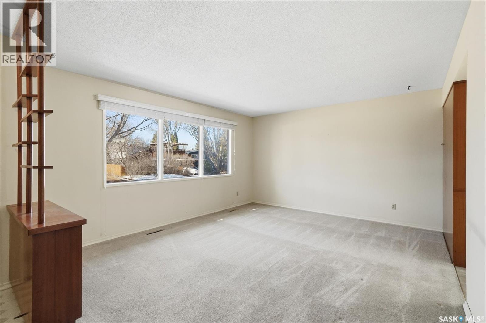 1 Sparling Crescent, Saskatoon, Saskatchewan  S7H 3M1 - Photo 7 - SK033420