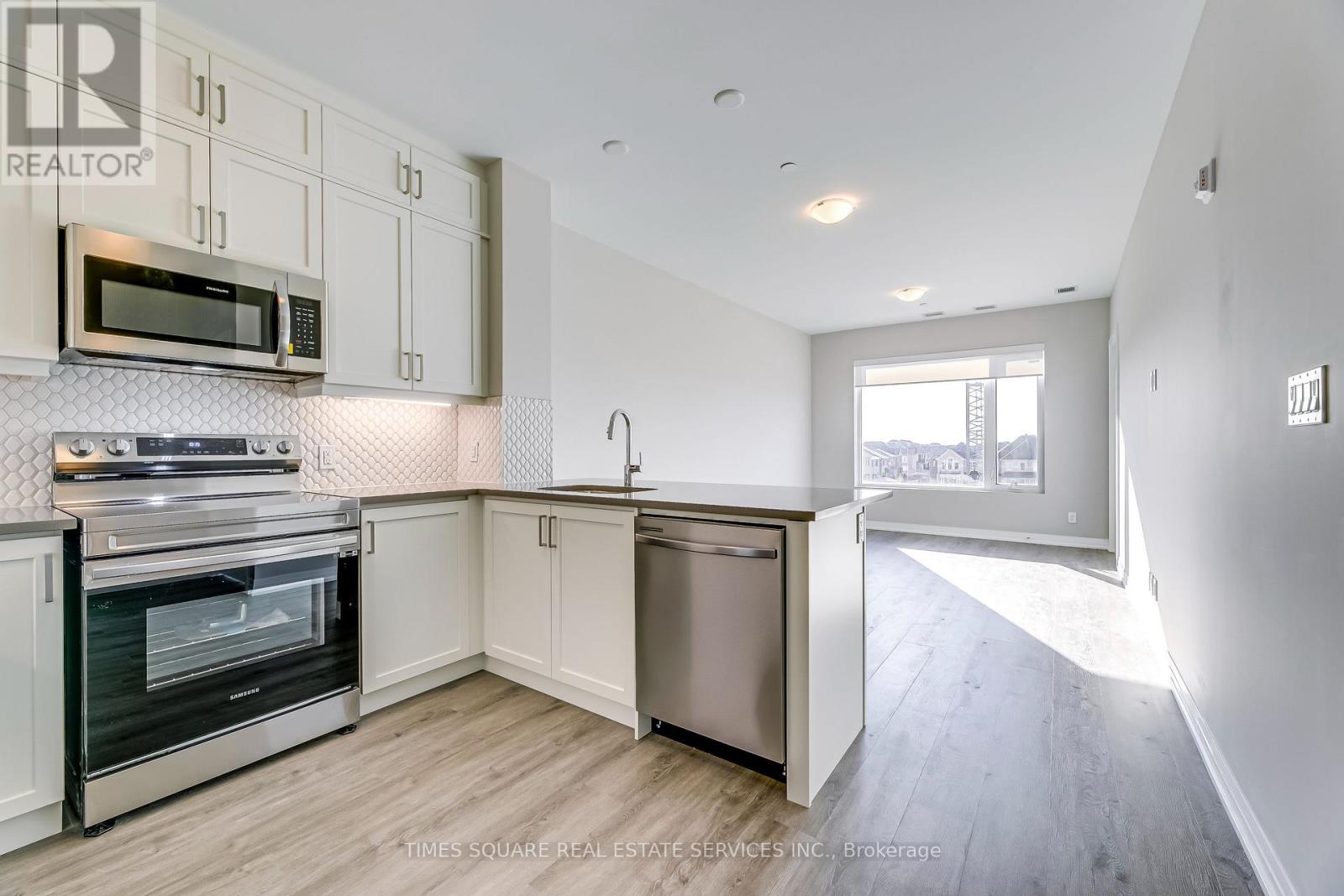 312 - 3265 Carding Mill Trail W, Oakville, Ontario  L6M 5P7 - Photo 9 - W13025568