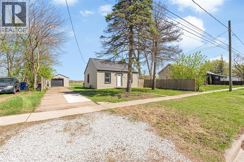 3456 RIBERDY, windsor, Ontario