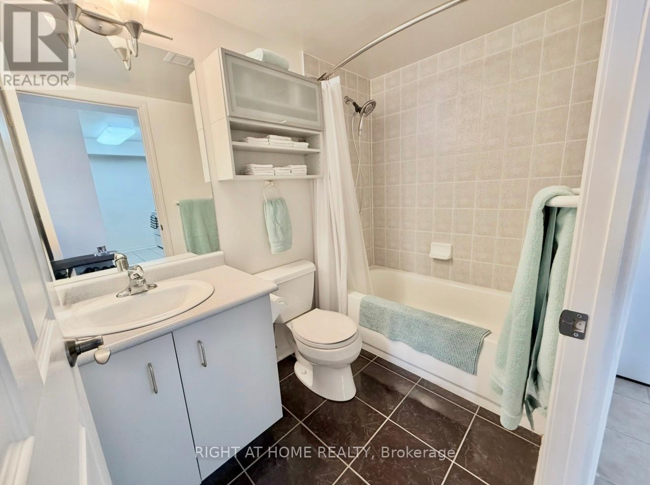 622 - 650 Lawrence Avenue W, Toronto, Ontario  M6A 3E8 - Photo 26 - C12852294