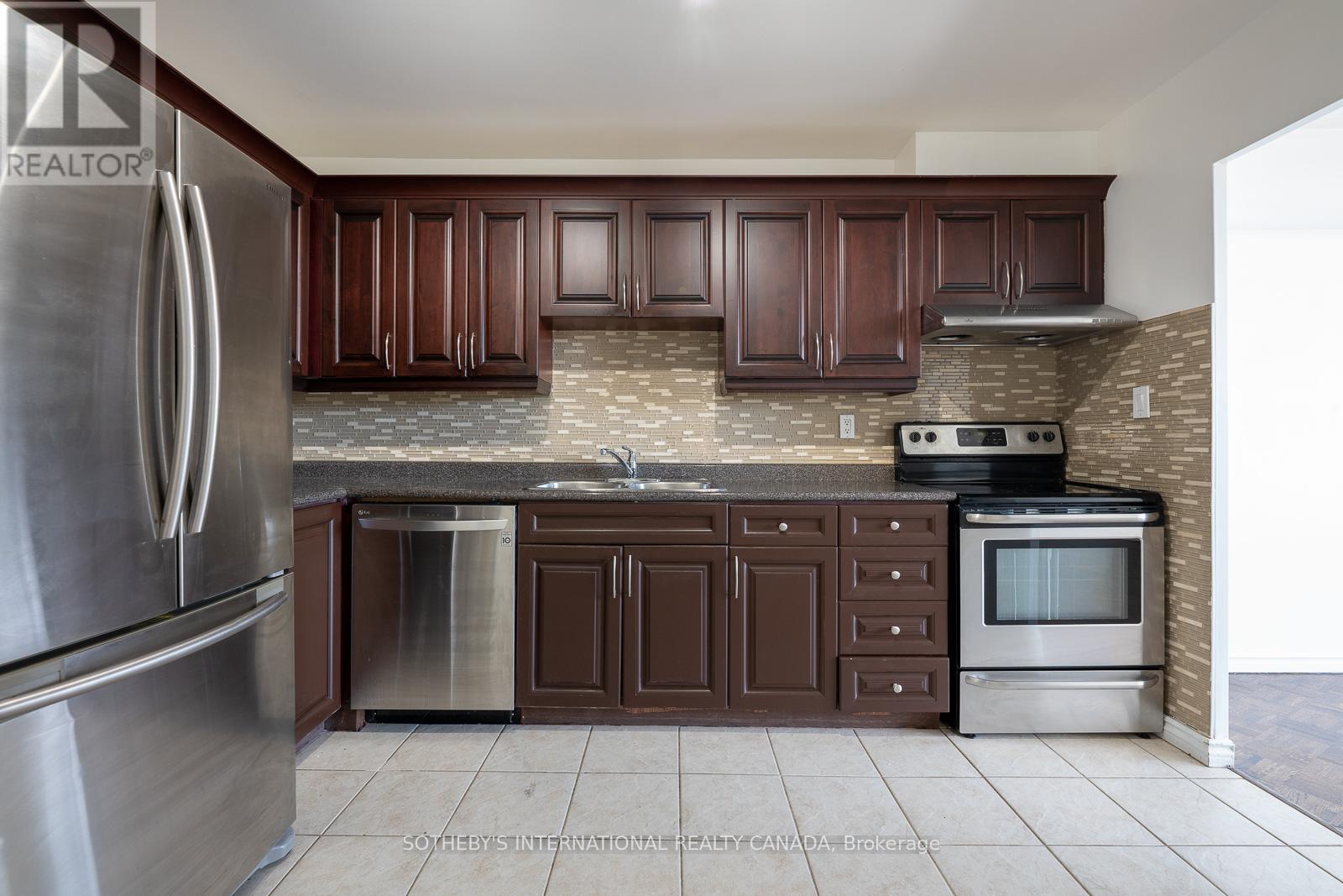 706 - 60 Pavane Link Way, Toronto, Ontario  M3C 2Y6 - Photo 3 - C13020972