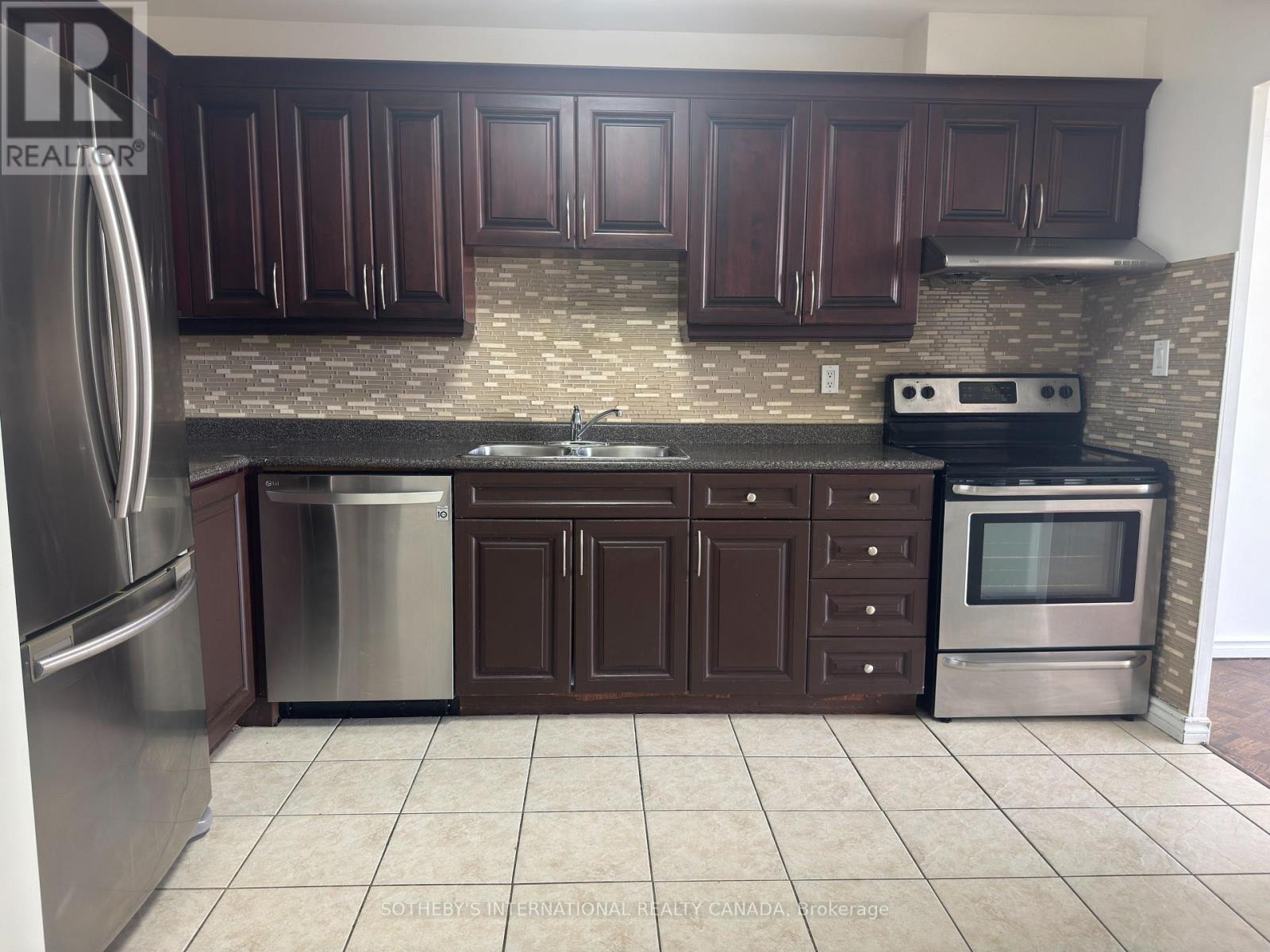 706 - 60 Pavane Link Way, Toronto, Ontario  M3C 2Y6 - Photo 4 - C13020972