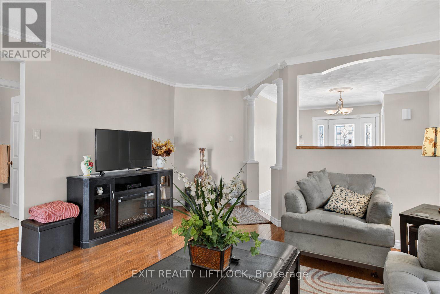 1724 Glenforest Boulevard, Peterborough, Ontario  K9K 2P5 - Photo 6 - X13001724