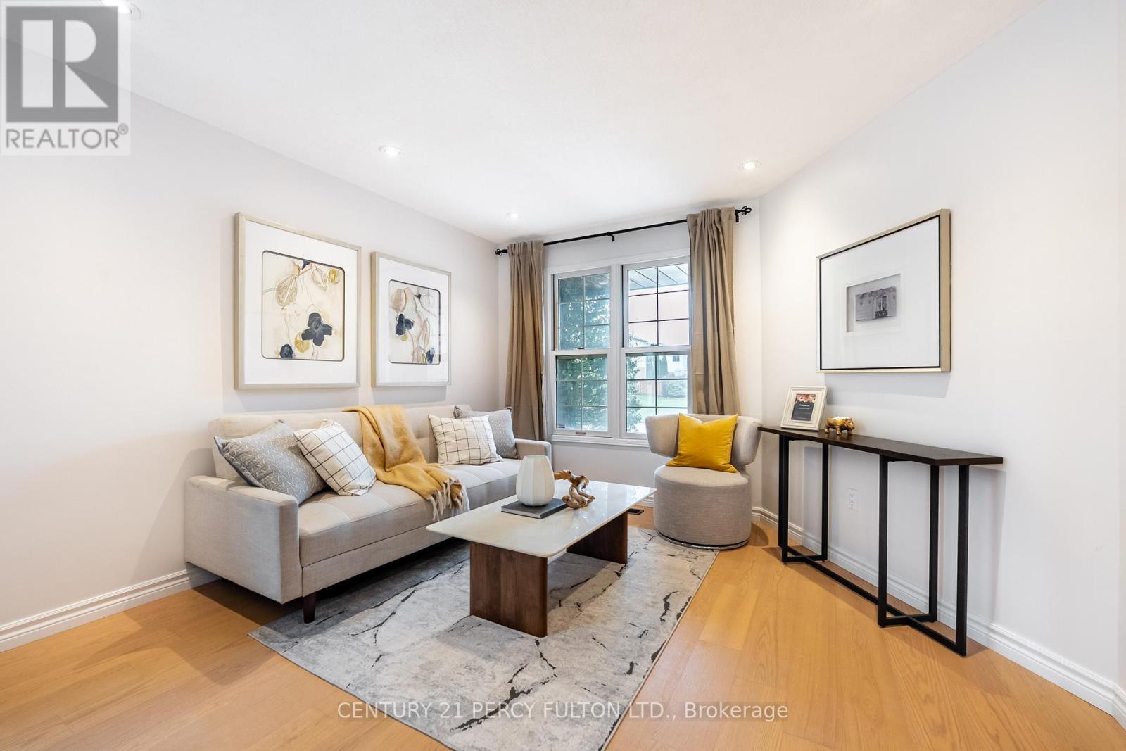 1506 Bentley Lane, Pickering, Ontario  L1X 2M5 - Photo 4 - E12944496