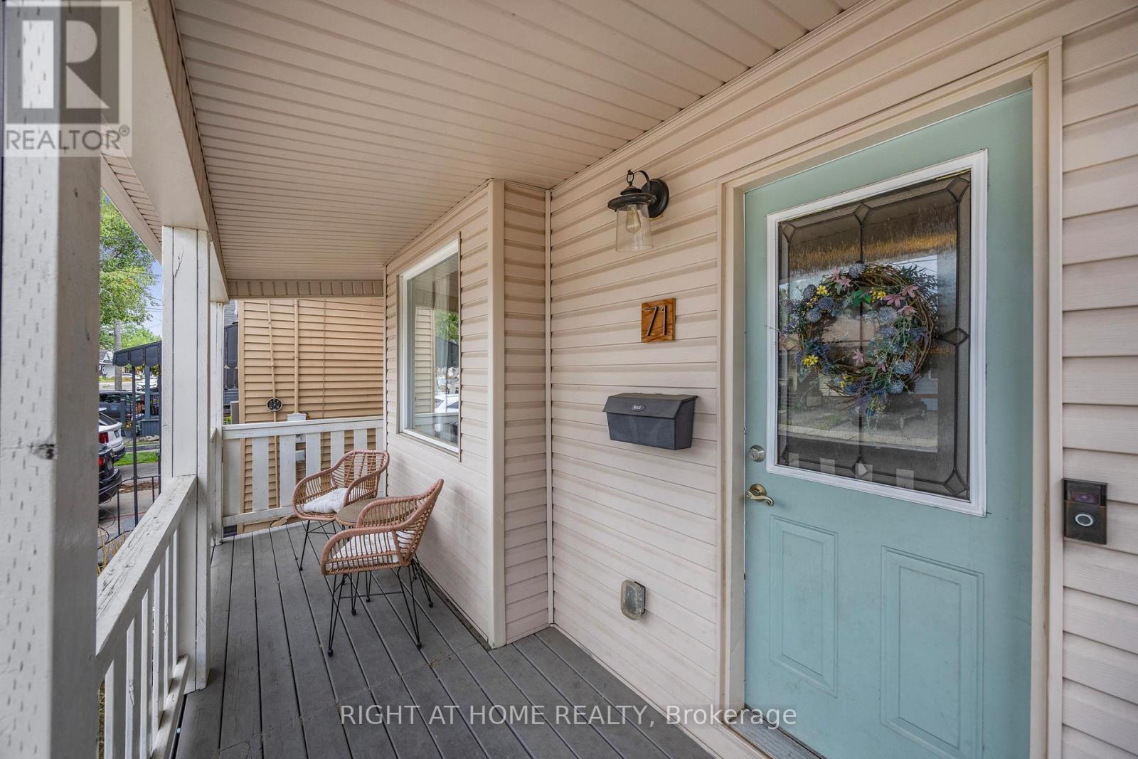 71 Robins Avenue, Hamilton, Ontario  L8H 4N3 - Photo 3 - X13025536