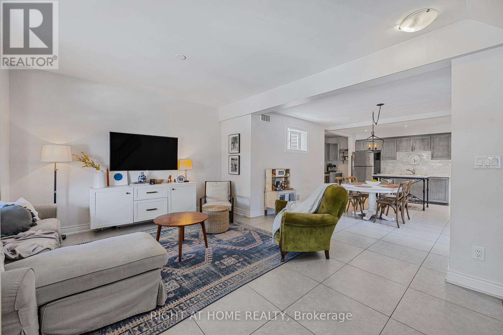 71 Robins Avenue, Hamilton, Ontario  L8H 4N3 - Photo 5 - X13025536