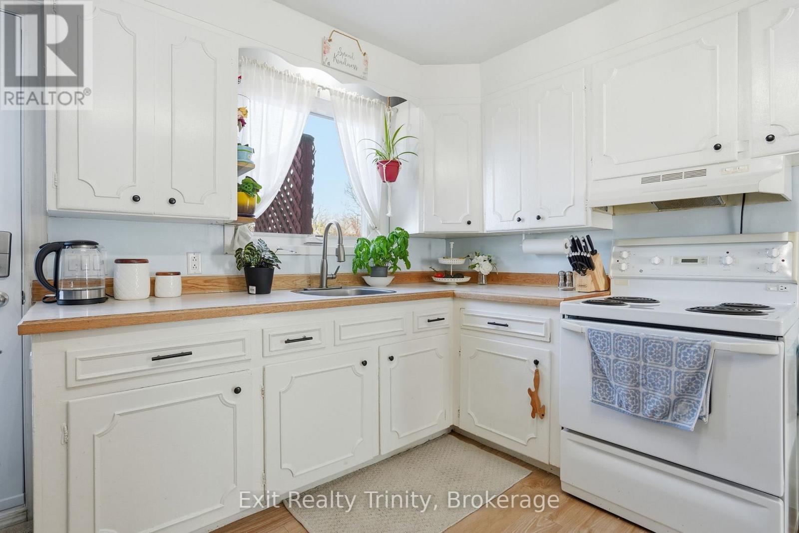 131 East 18th Street N, Hamilton, Ontario  L9A 4P2 - Photo 10 - X13025588