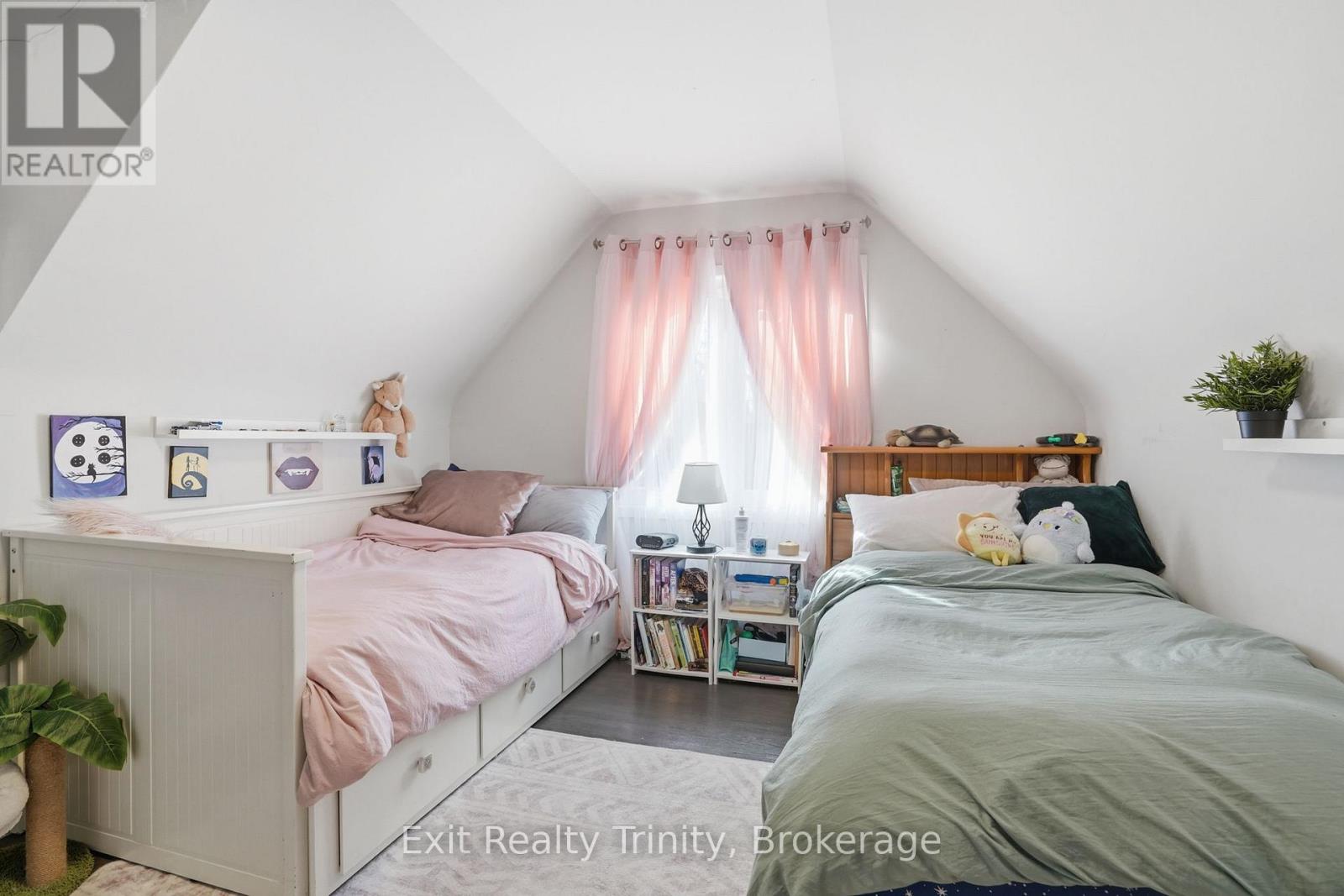 131 East 18th Street N, Hamilton, Ontario  L9A 4P2 - Photo 15 - X13025588