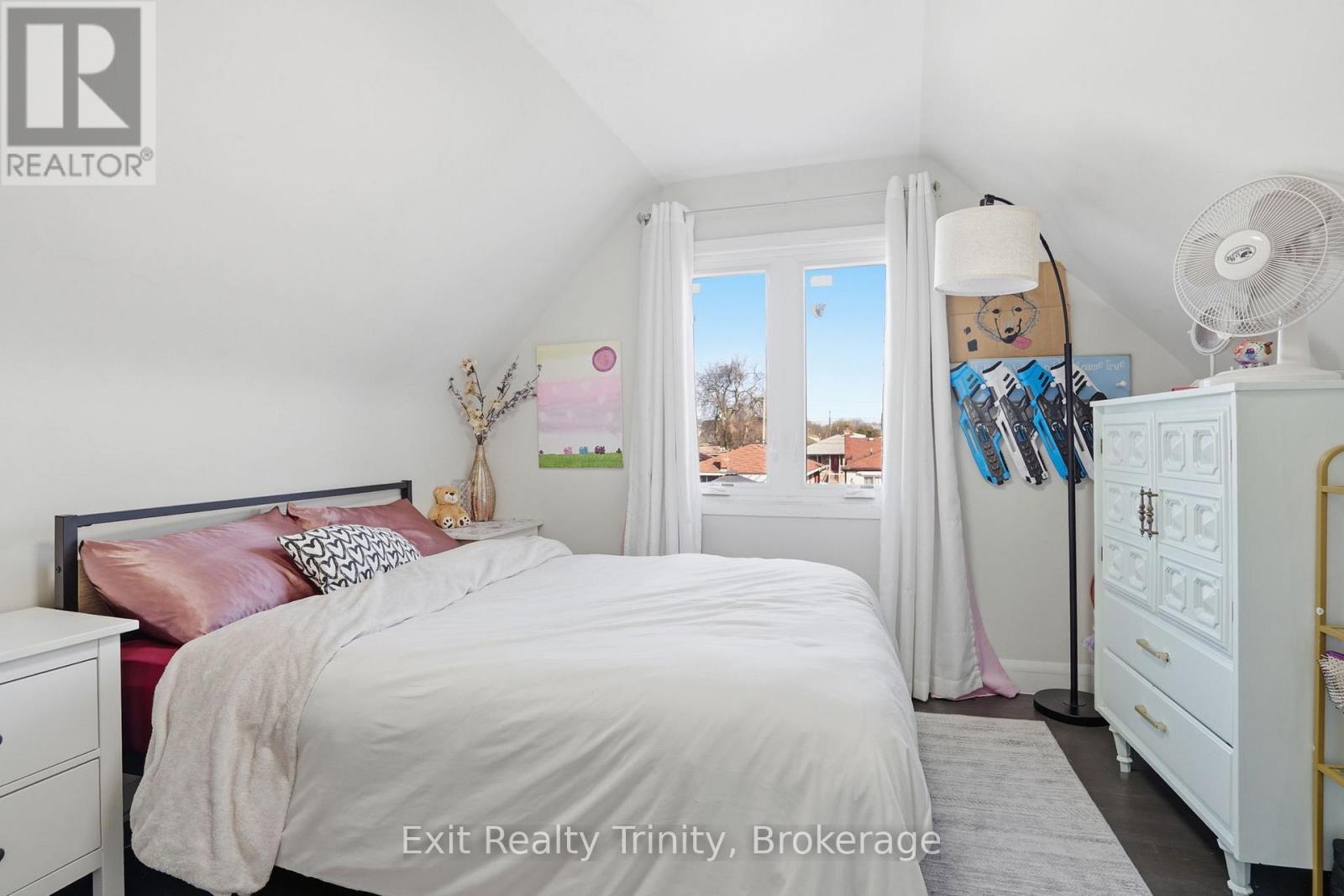 131 East 18th Street N, Hamilton, Ontario  L9A 4P2 - Photo 17 - X13025588