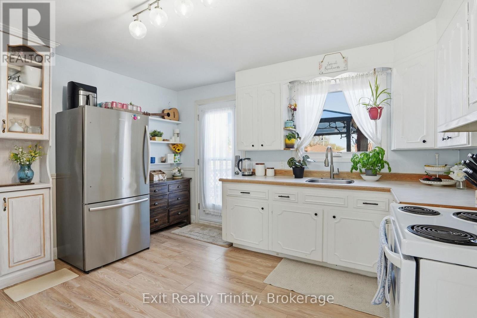 131 East 18th Street N, Hamilton, Ontario  L9A 4P2 - Photo 7 - X13025588