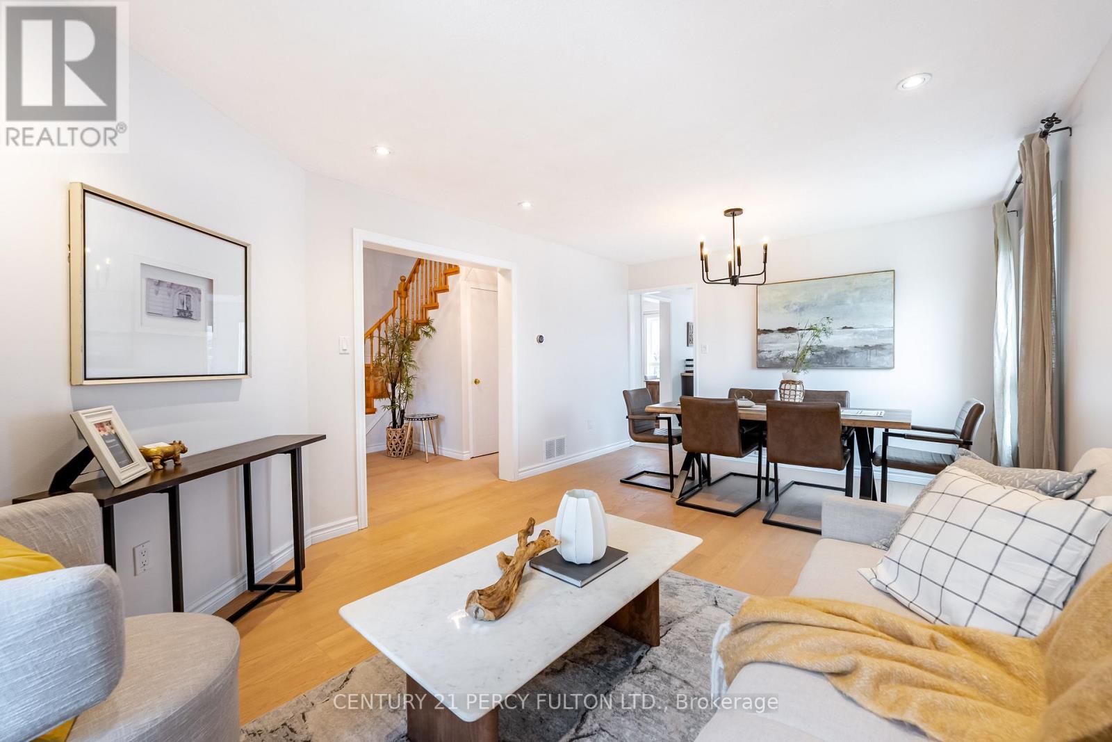 1506 Bentley Lane, Pickering, Ontario  L1X 2M5 - Photo 6 - E12944496