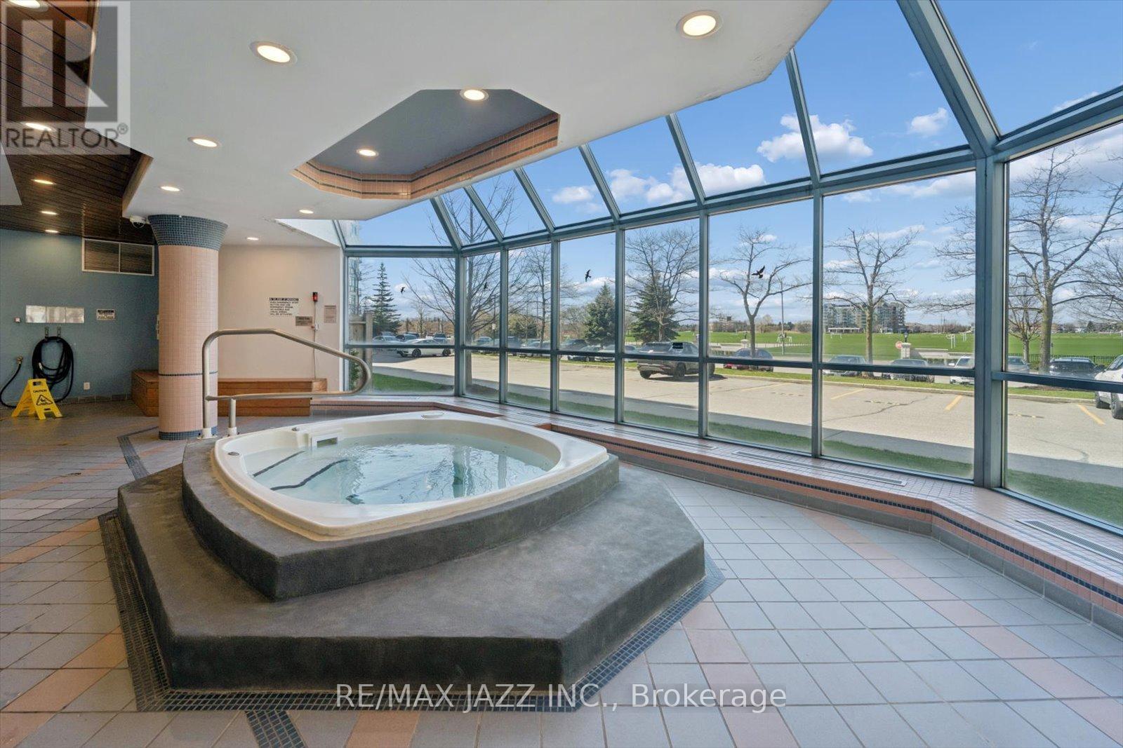 1112 - 360 Watson Street W, Whitby, Ontario  L1N 9G2 - Photo 26 - E13025628