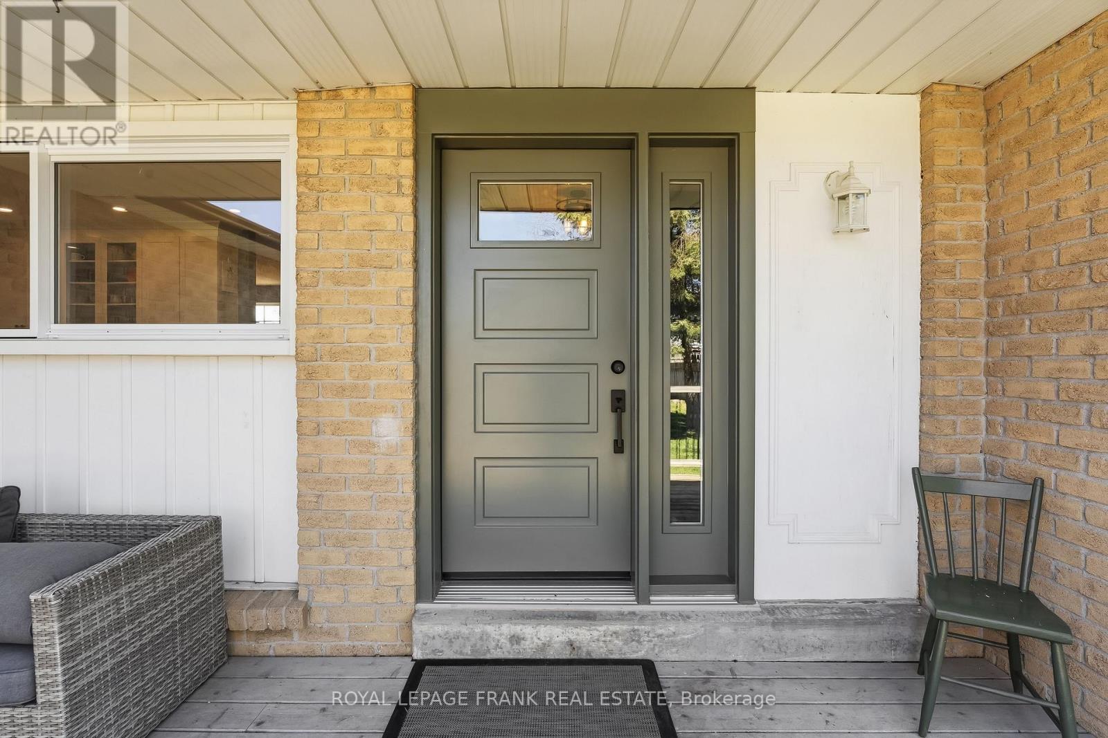 157 Blossom Court, Scugog, Ontario  L9L 1G5 - Photo 2 - E13025800