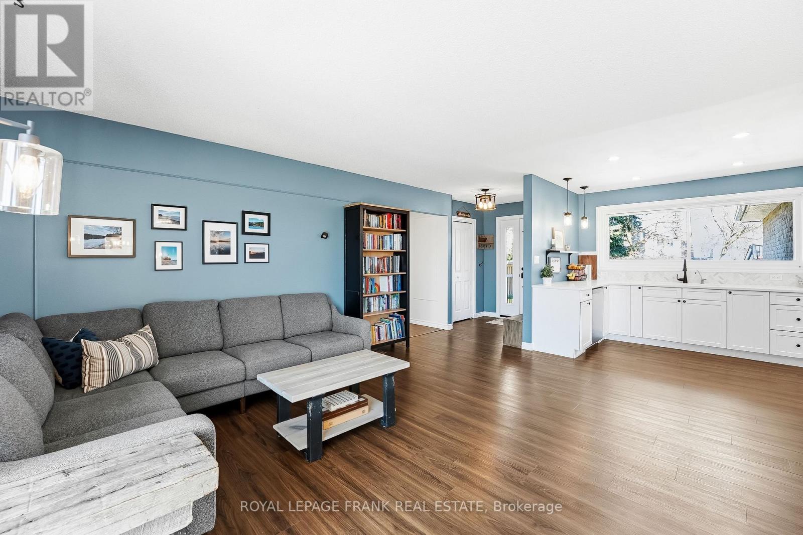 157 Blossom Court, Scugog, Ontario  L9L 1G5 - Photo 5 - E13025800