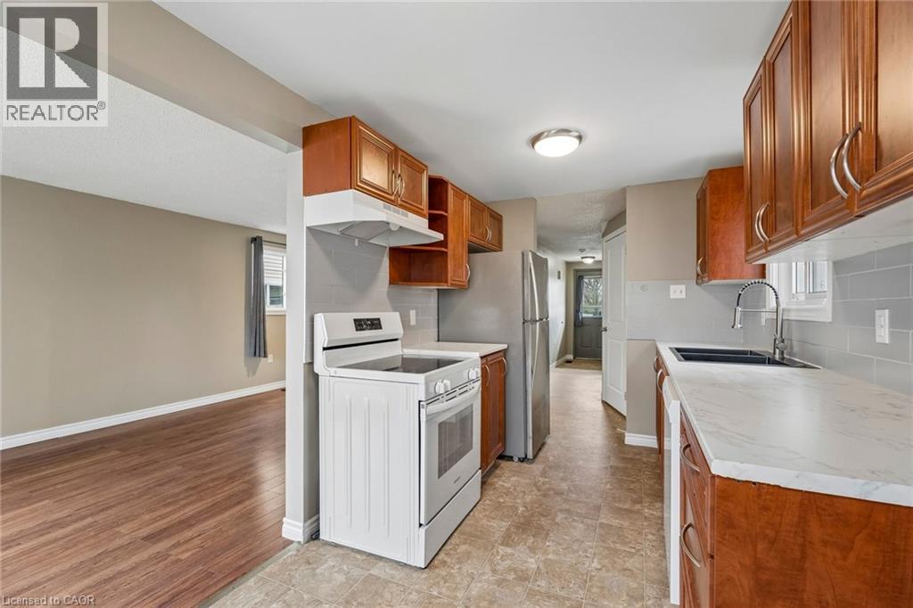 62 Corbett Drive, Barrie, Ontario  L4M 5V2 - Photo 7 - 40820385