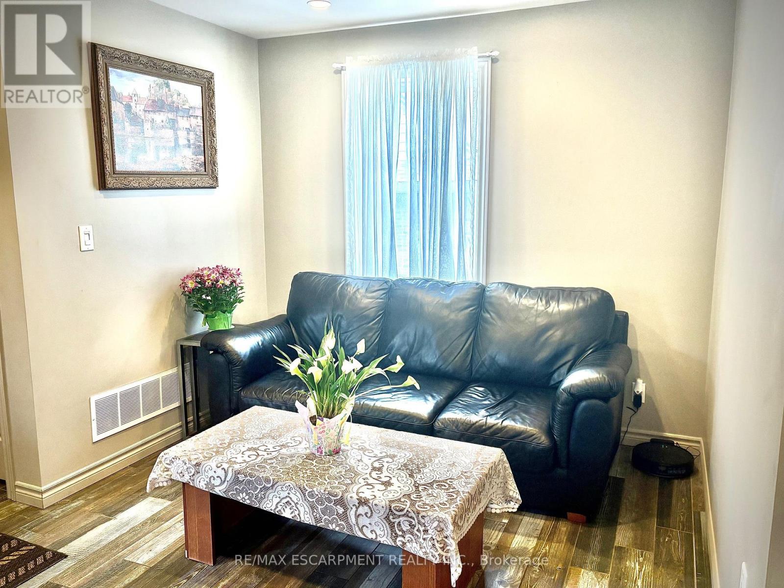 199 Kimberly Drive, Hamilton, Ontario  L8K 4L2 - Photo 14 - X12539602