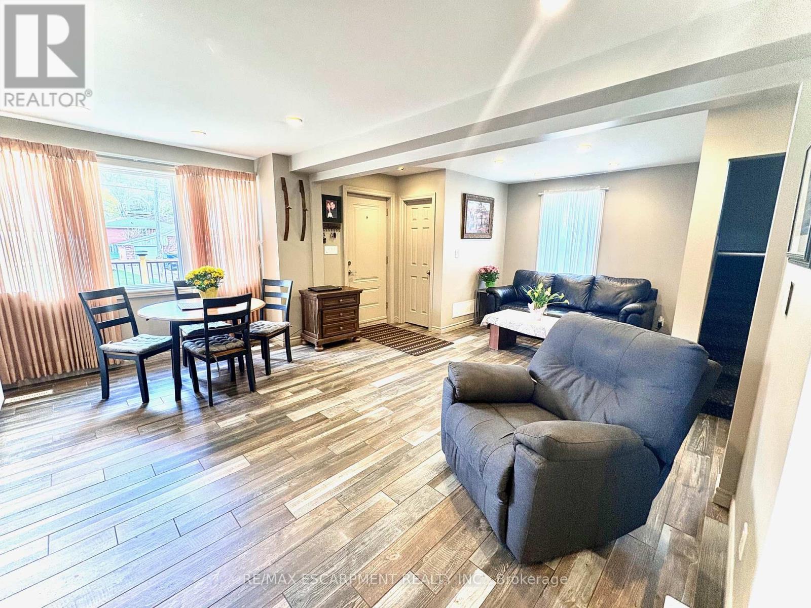 199 Kimberly Drive, Hamilton, Ontario  L8K 4L2 - Photo 8 - X12539602