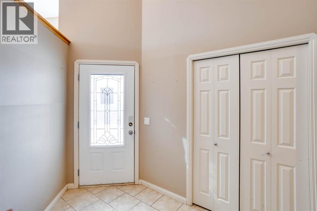 102 Lanauze Street, Fort Mcmurray, Alberta  T9K 2S3 - Photo 3 - A2300739