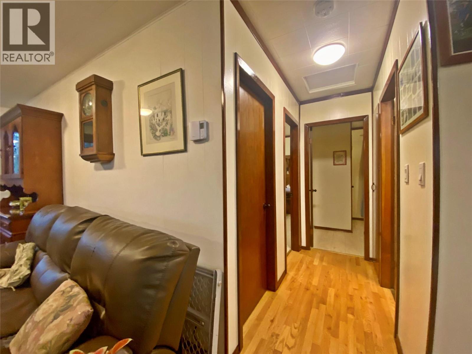 541 24 Highway, Little Fort, British Columbia  V0E 1C0 - Photo 11 - 10384174