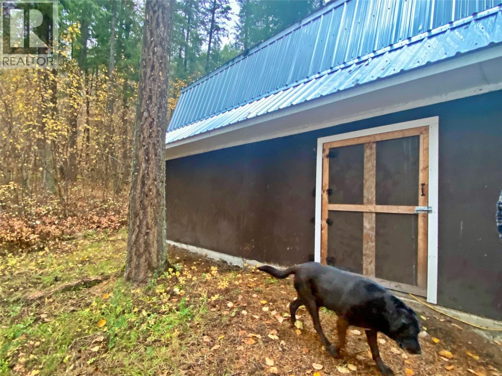 541 24 Highway, Little Fort, British Columbia  V0E 1C0 - Photo 48 - 10384174