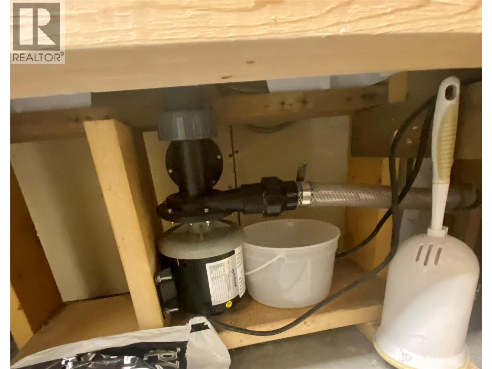 541 24 Highway, Little Fort, British Columbia  V0E 1C0 - Photo 30 - 10384174