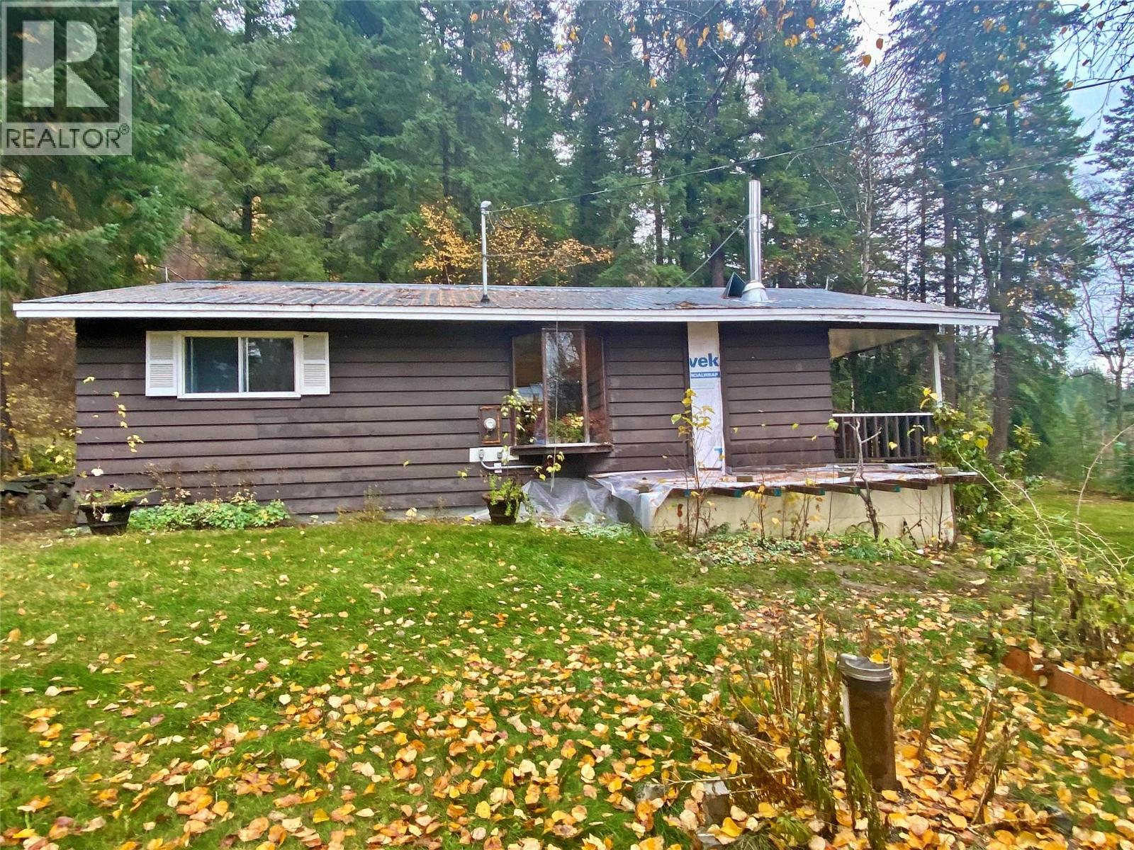 541 24 Highway, Little Fort, British Columbia  V0E 1C0 - Photo 56 - 10384174