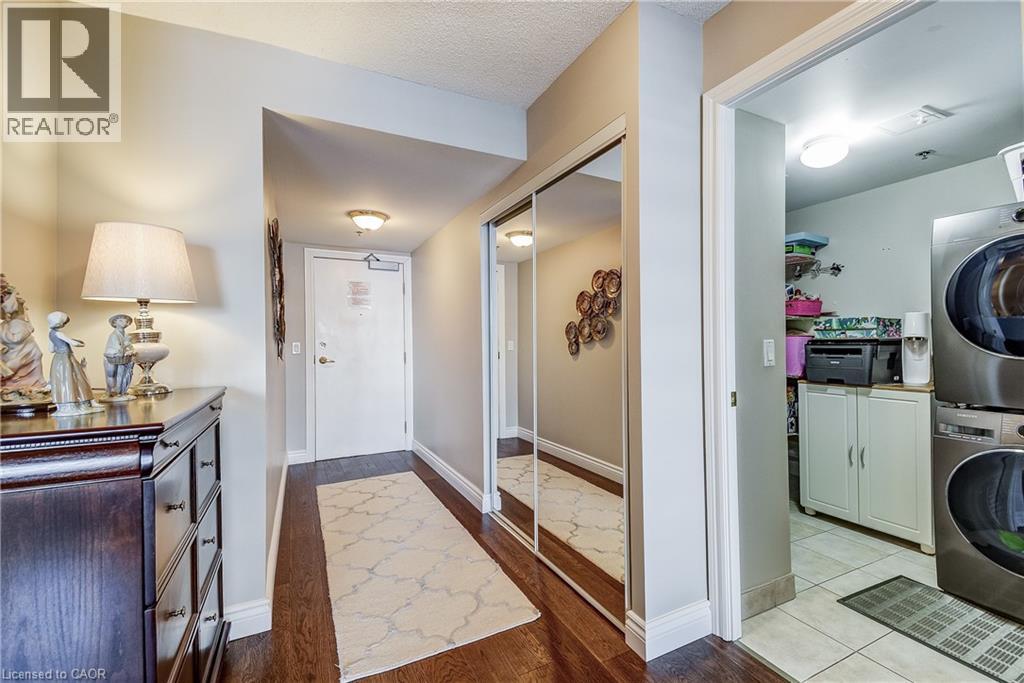 100 Burloak Drive Unit# 1301, Burlington, Ontario  L7L 6P6 - Photo 2 - 40802711