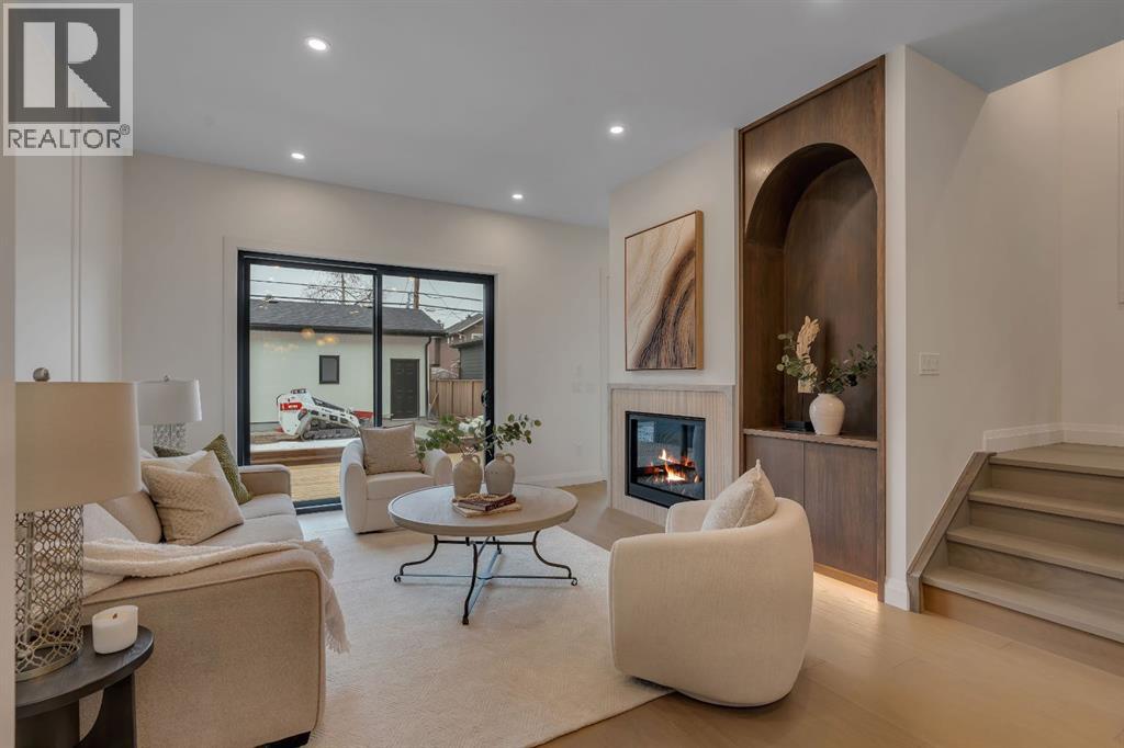 Unit 1, 2032 Bowness Road NW, Calgary, Alberta  T2N 3K8 - Photo 10 - A2296806