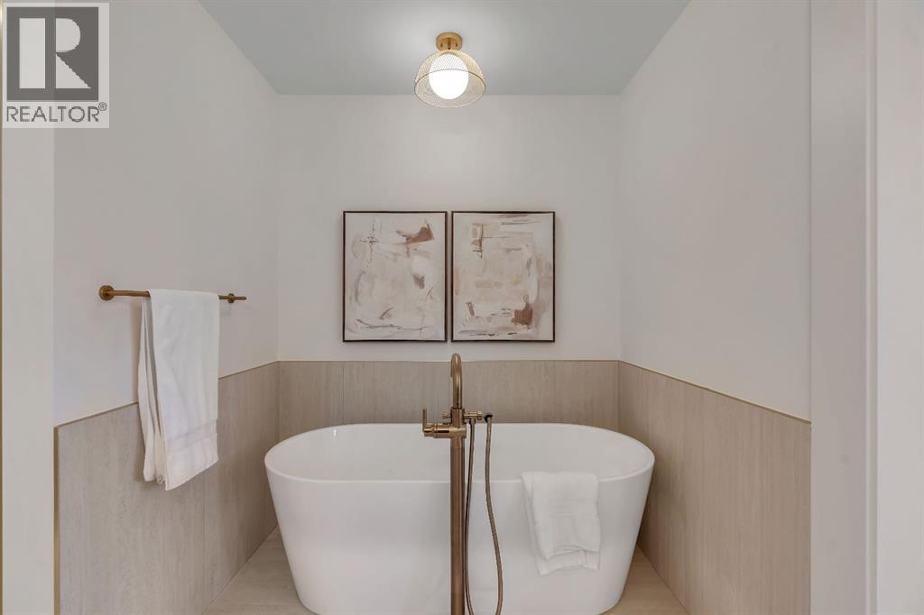 Unit 1, 2032 Bowness Road NW, Calgary, Alberta  T2N 3K8 - Photo 38 - A2296806