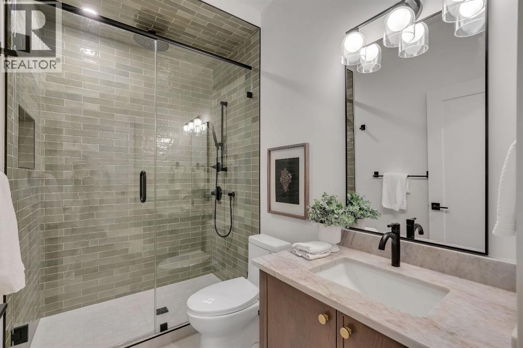 Unit 1, 2032 Bowness Road NW, Calgary, Alberta  T2N 3K8 - Photo 49 - A2296806