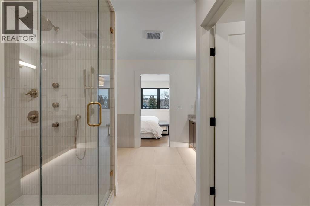 Unit 1, 2032 Bowness Road NW, Calgary, Alberta  T2N 3K8 - Photo 41 - A2296806