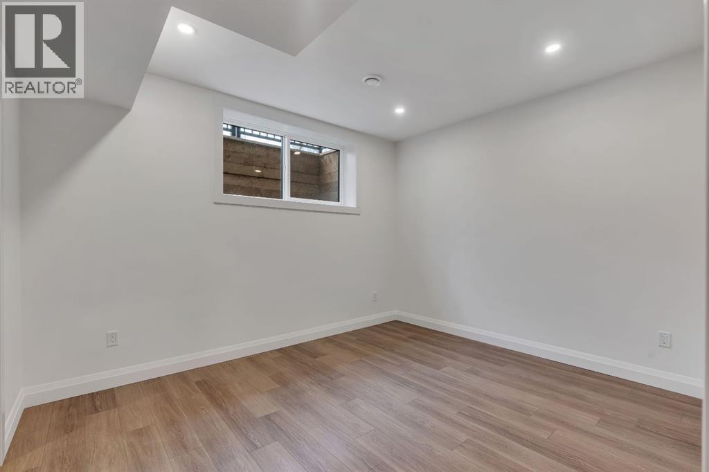 Unit 1, 2032 Bowness Road NW, Calgary, Alberta  T2N 3K8 - Photo 48 - A2296806