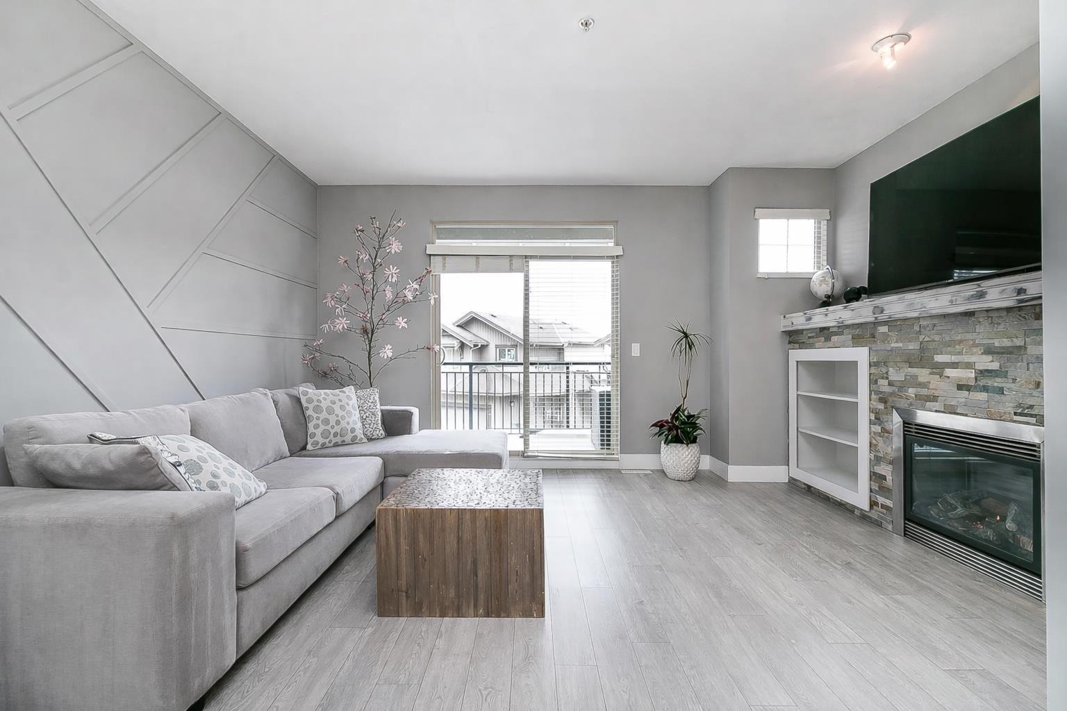 10 20326 68 Avenue, Langley, British Columbia  V2Y 0E3 - Photo 2 - R3114007