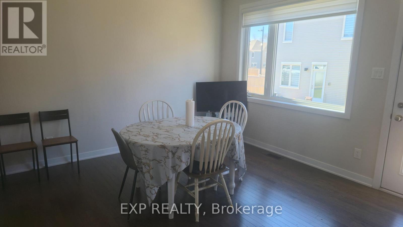 16 Tenuto Lane, Ottawa, Ontario  K1W 0S4 - Photo 4 - X13025600