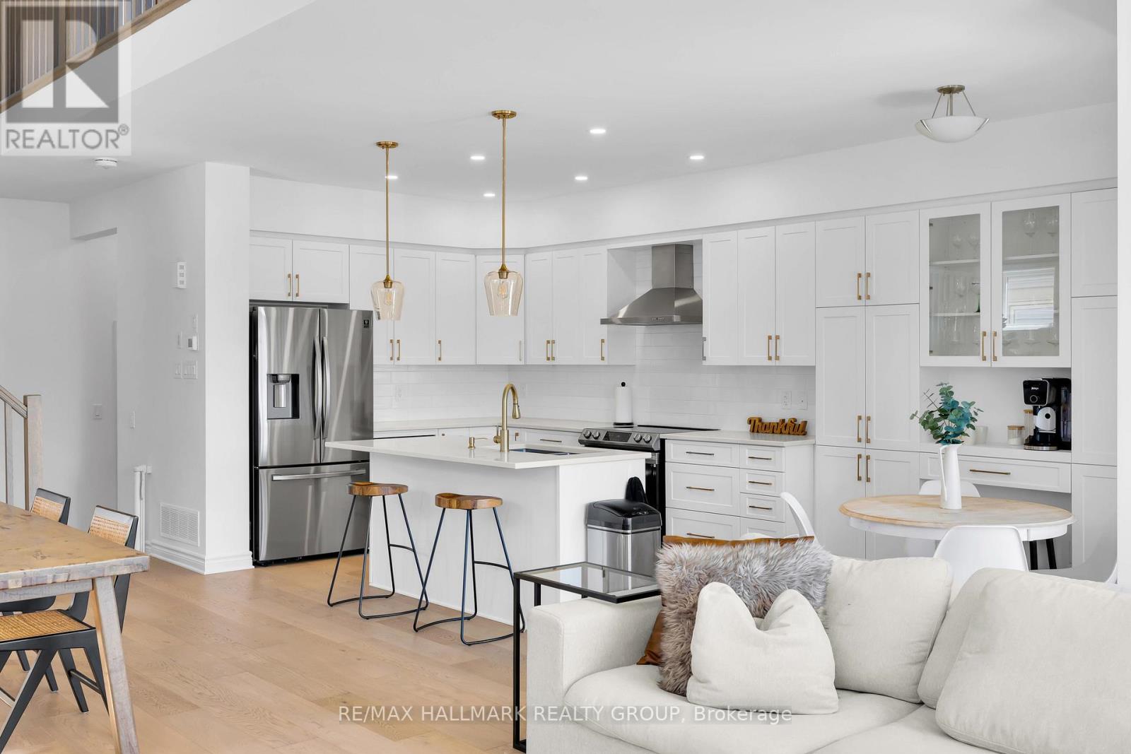 112 Crevasse Road, Ottawa, Ontario  K1W 0P9 - Photo 11 - X13025656