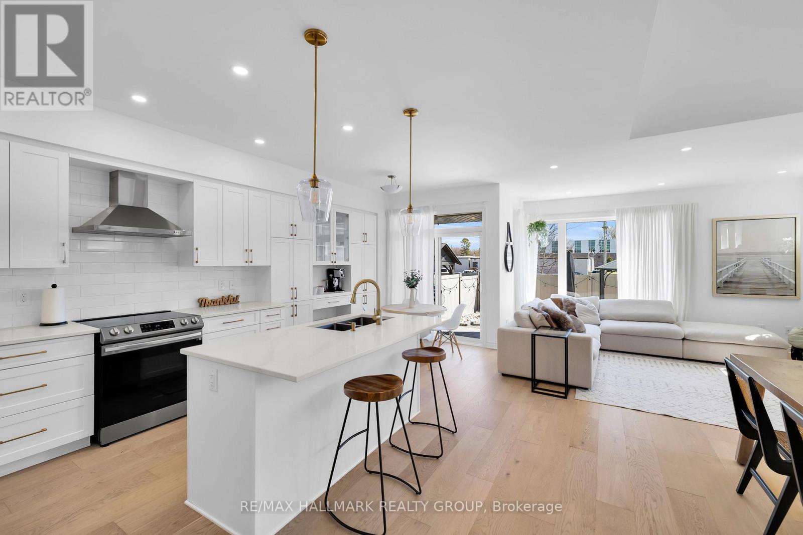 112 Crevasse Road, Ottawa, Ontario  K1W 0P9 - Photo 6 - X13025656