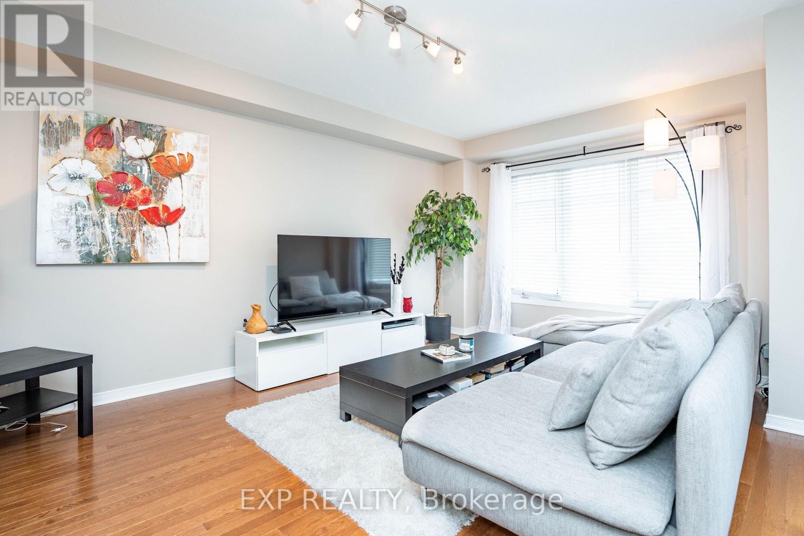 504 Barholm Private, Ottawa, Ontario  K4B 1H9 - Photo 6 - X13025834