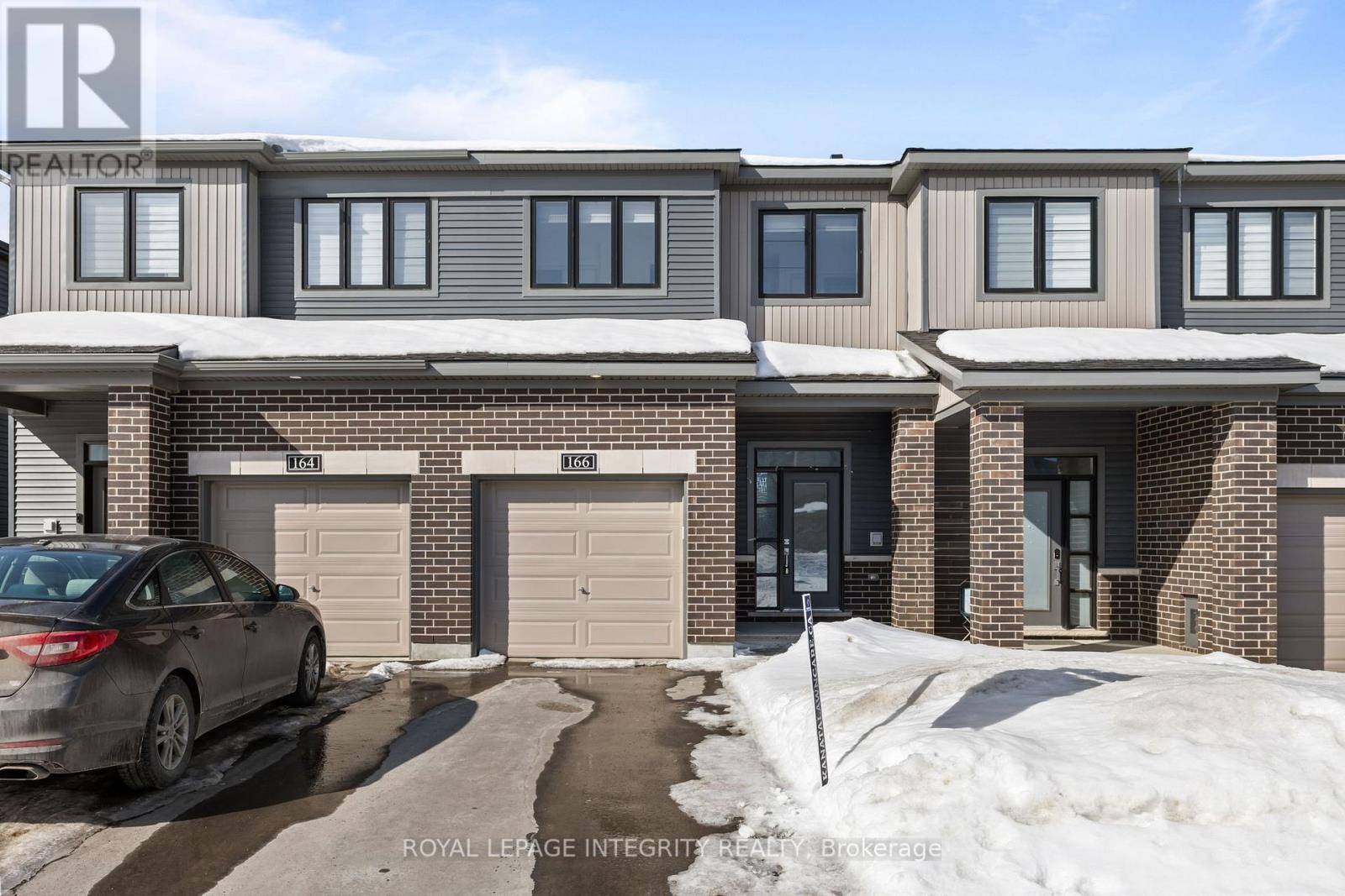 166 INVENTION BOULEVARD, Ottawa, Ontario