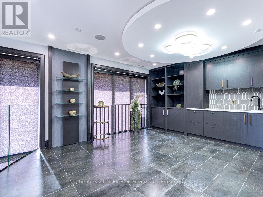 101 - 88 Dunn Street, Oakville, Ontario  L6J 3C7 - Photo 10 - W13025650