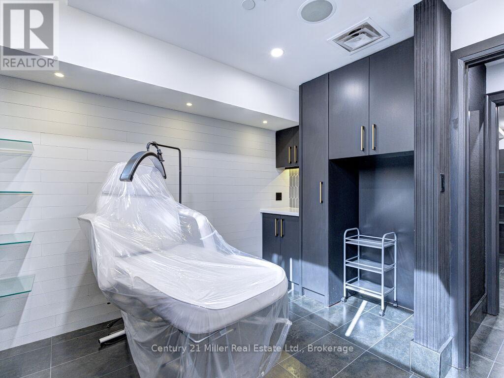 101 - 88 Dunn Street, Oakville, Ontario  L6J 3C7 - Photo 15 - W13025650