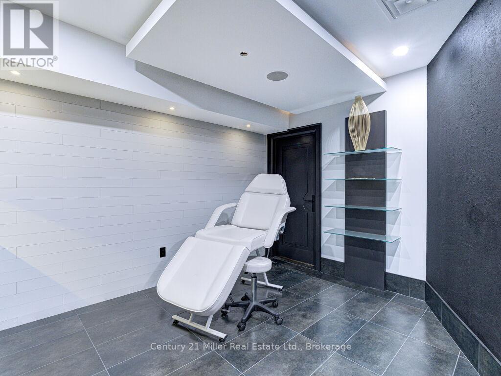 101 - 88 Dunn Street, Oakville, Ontario  L6J 3C7 - Photo 16 - W13025650