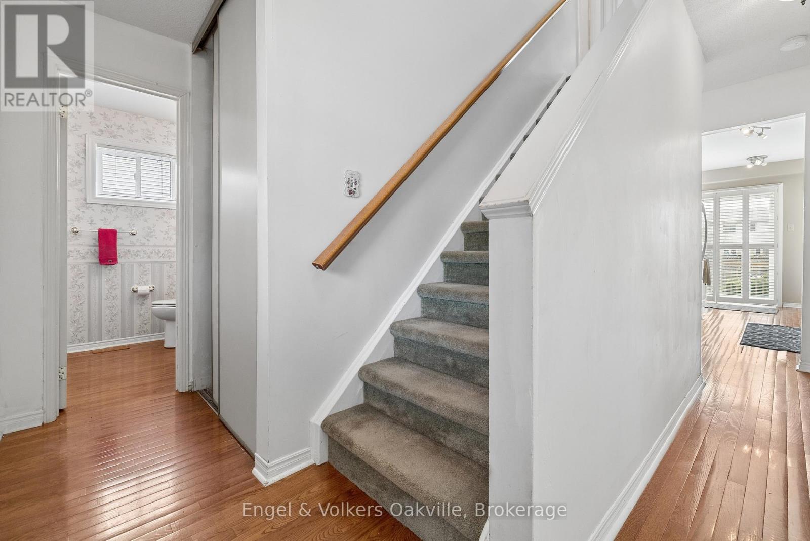 240 Ross Lane, Oakville, Ontario  L6H 5E5 - Photo 14 - W13025708